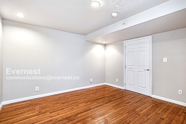 Building Photo - 13087 Race Ct