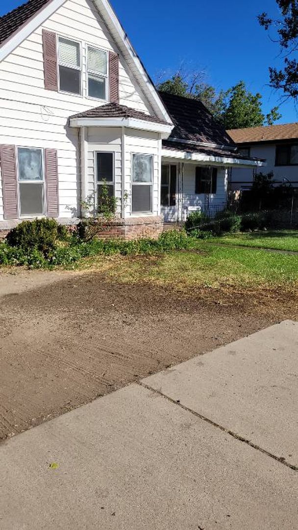 Building Photo - 4Bedroom/2Bath Home in Town of Susanville