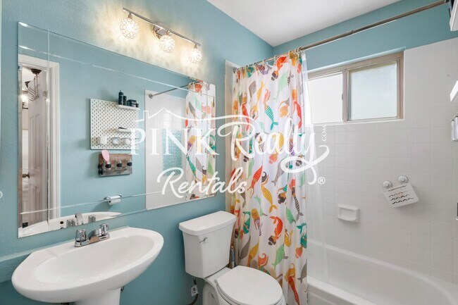 Building Photo - 3395 Beechwood Ct