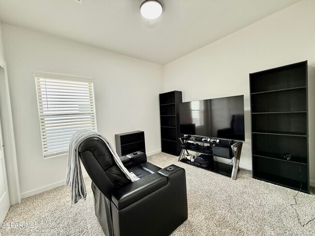 Building Photo - 15052 DESTINATION