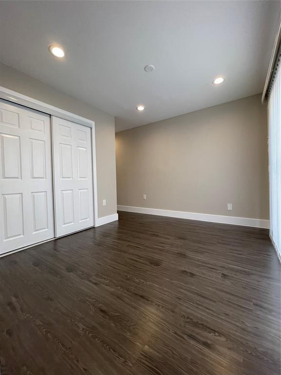 Building Photo - 935 La Posada Dr