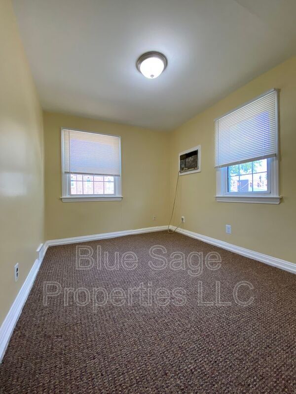 Building Photo - 57 Foster Ave