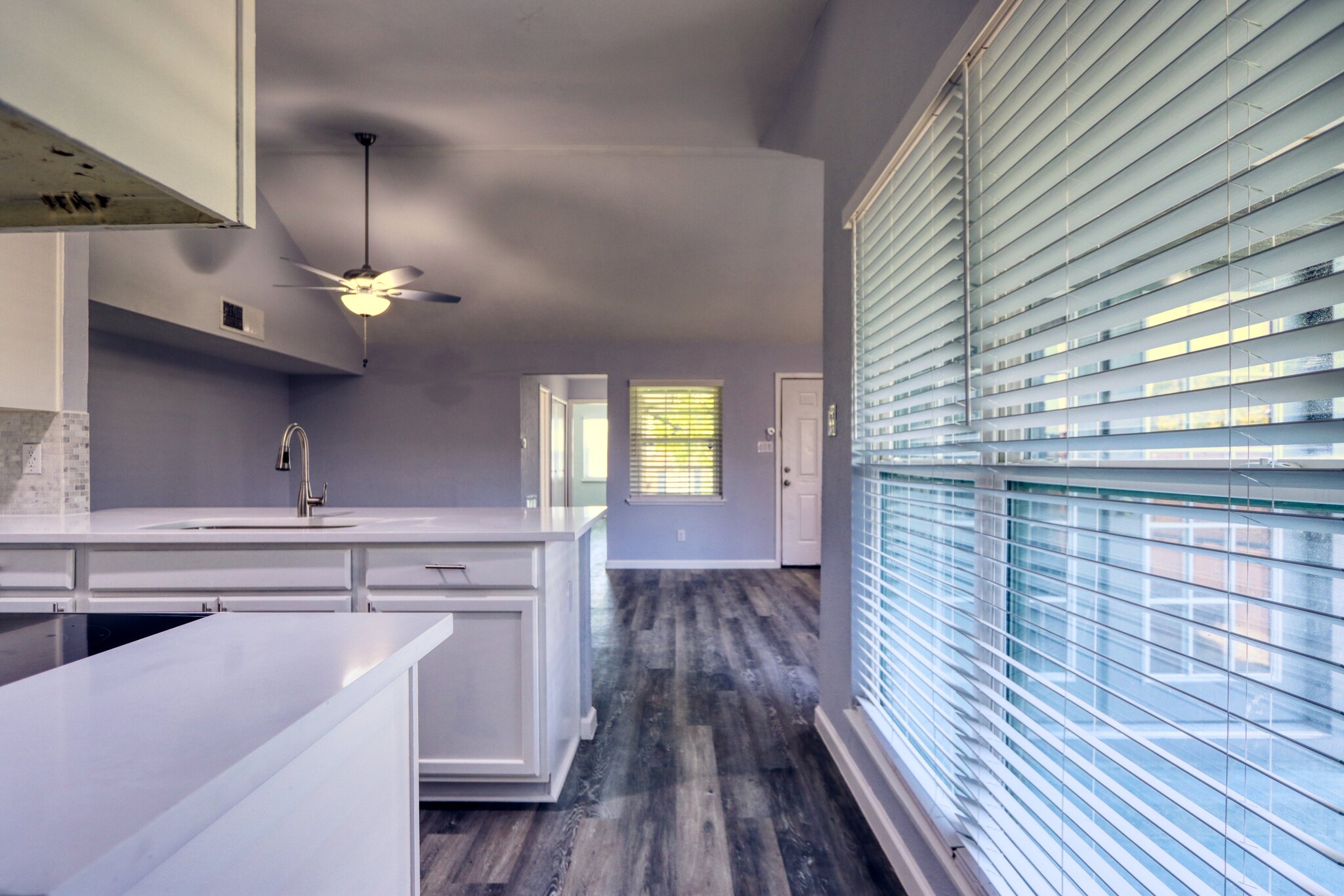 Building Photo - 6028 Dooley Dr