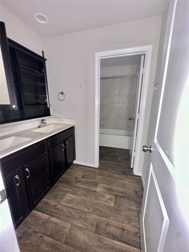 Primary Photo - 12310 New River Trl