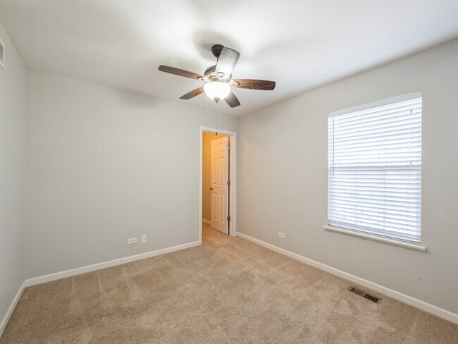 Building Photo - 12285 Ferris Ln
