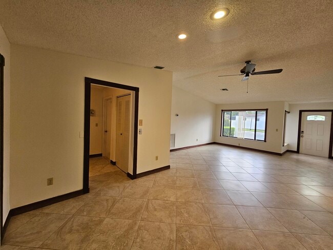 Building Photo - 22687 SW 53rd Ave