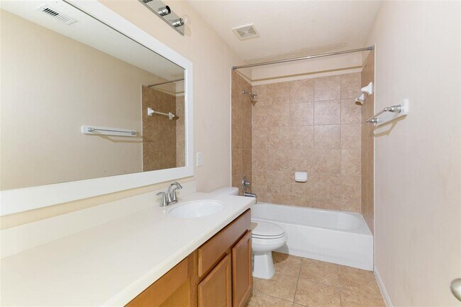 Building Photo - 20323 Mathis Landing Dr