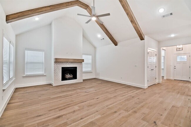 Building Photo - 2 Rothbury Ln