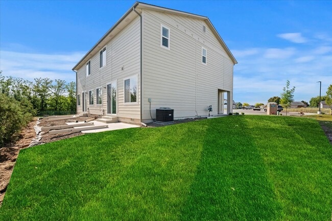 Building Photo - 305 N 18th St