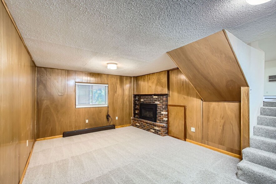 Building Photo - 7925 Flower St