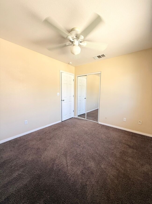 Building Photo - 7028 Cholla Ave