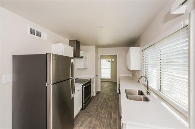 Building Photo - 617 Faye St