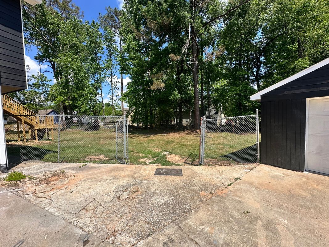 Building Photo - 312 Stillwood Ct