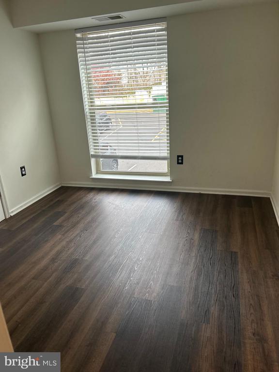 Building Photo - 5213 Newton St