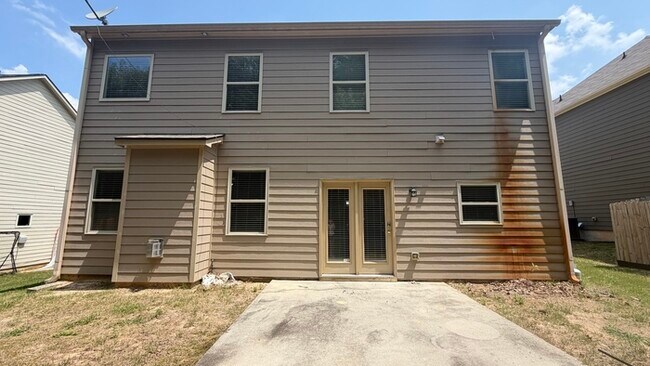 Building Photo - 836 Westmoreland Ln NE
