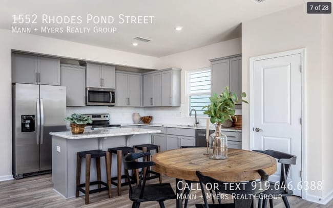 Building Photo - 1552 Rhodes Pond St