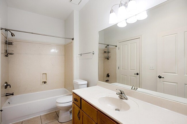 Building Photo - 614 Tennessee St