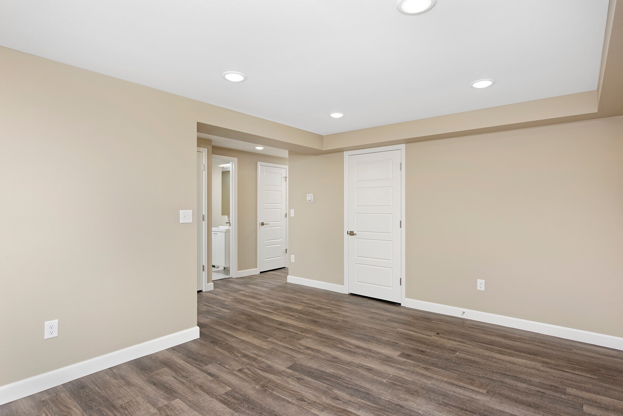 Living area - 915 Clarkson Street