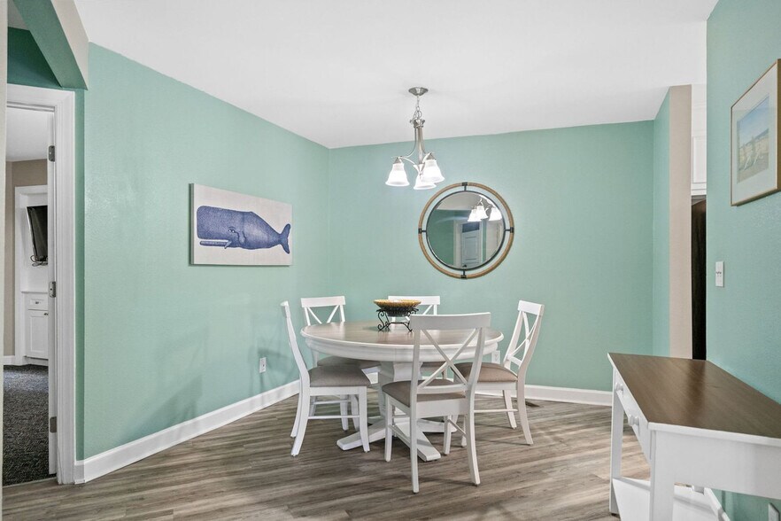 Building Photo - 2805B N Ocean Blvd