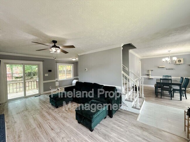 Building Photo - 3446 Sandystone Cir