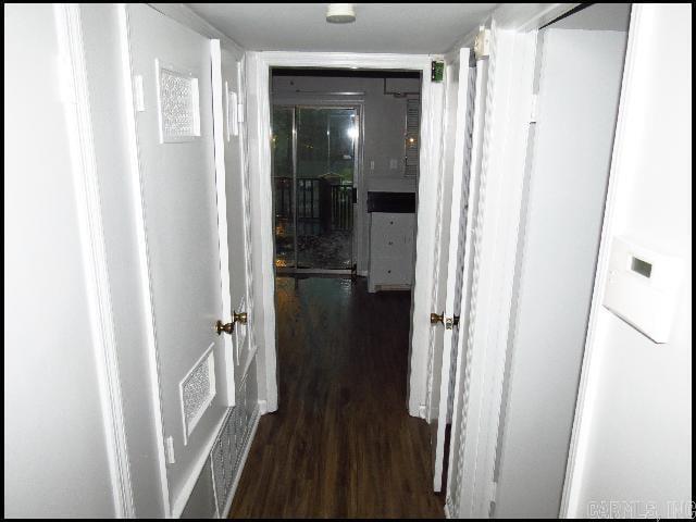 Building Photo - 1805 Sanford Dr