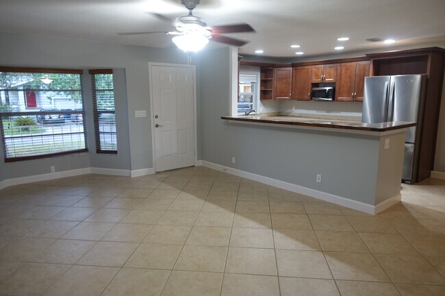 Building Photo - 7607 S Sherrill St