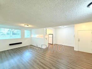 Building Photo - 808 Princeton St