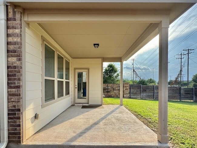 Building Photo - 14309 Eucalyptus Bnd