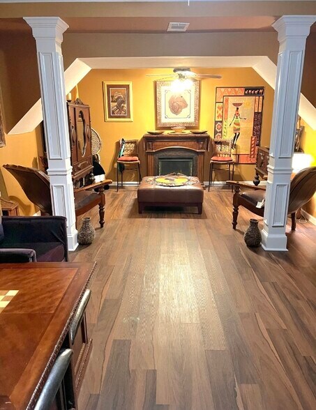 Building Photo - 6875 Shadow Ridge Ln