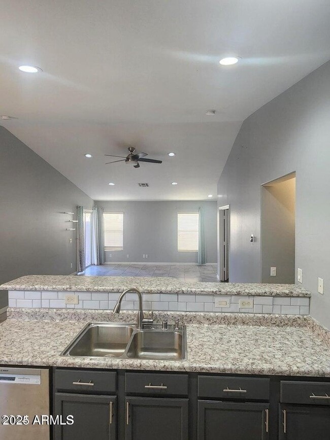 Building Photo - 11954 W Holly St