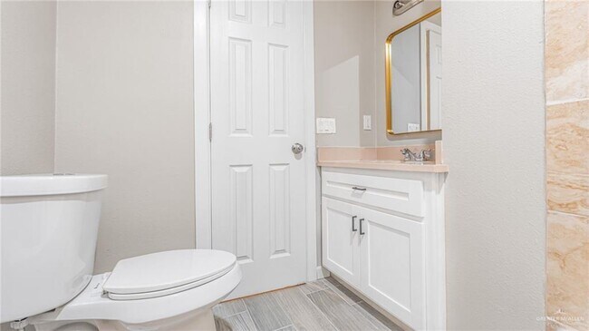 Building Photo - 12 Toronto Ave