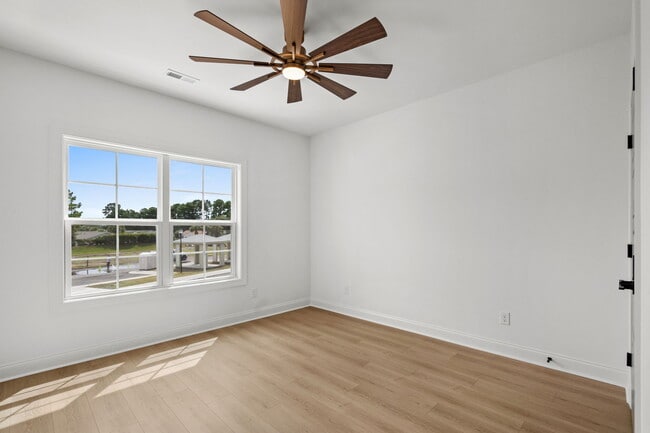 Building Photo - 113 ARBOR RIDGE CIR