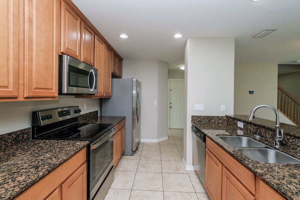 Building Photo - 3348 Thistledown Ln
