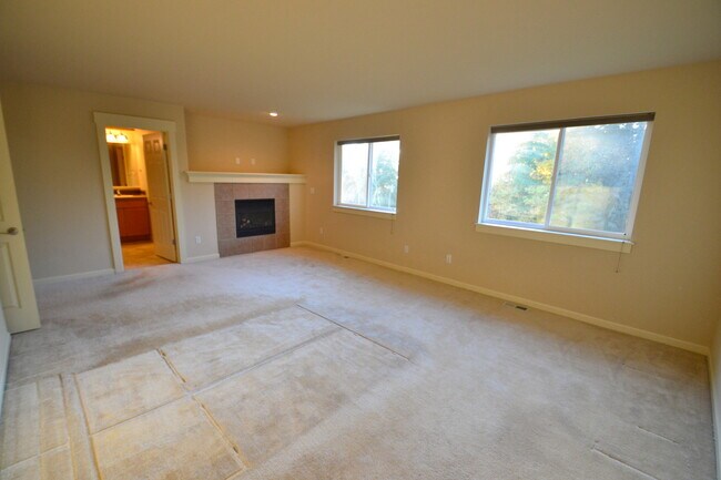 Building Photo - 22702 43rd Dr SE