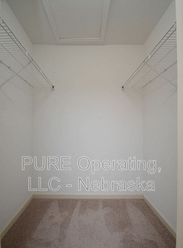 Building Photo - 16258 Loop St