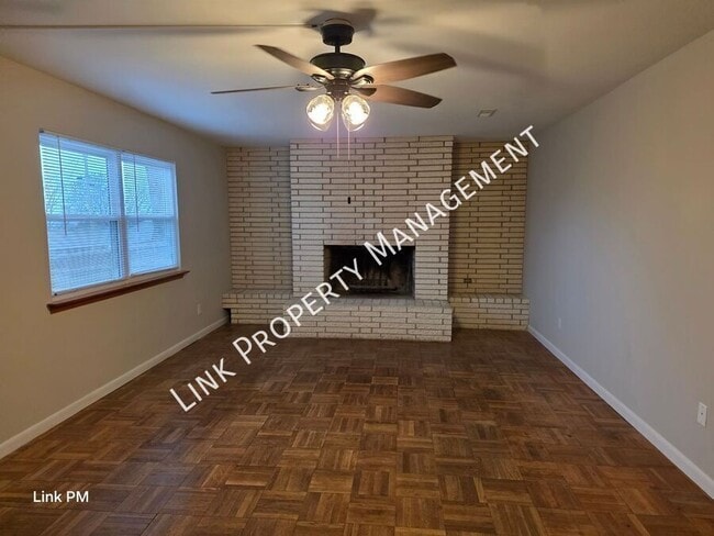 Building Photo - 3731 Knollwood Dr