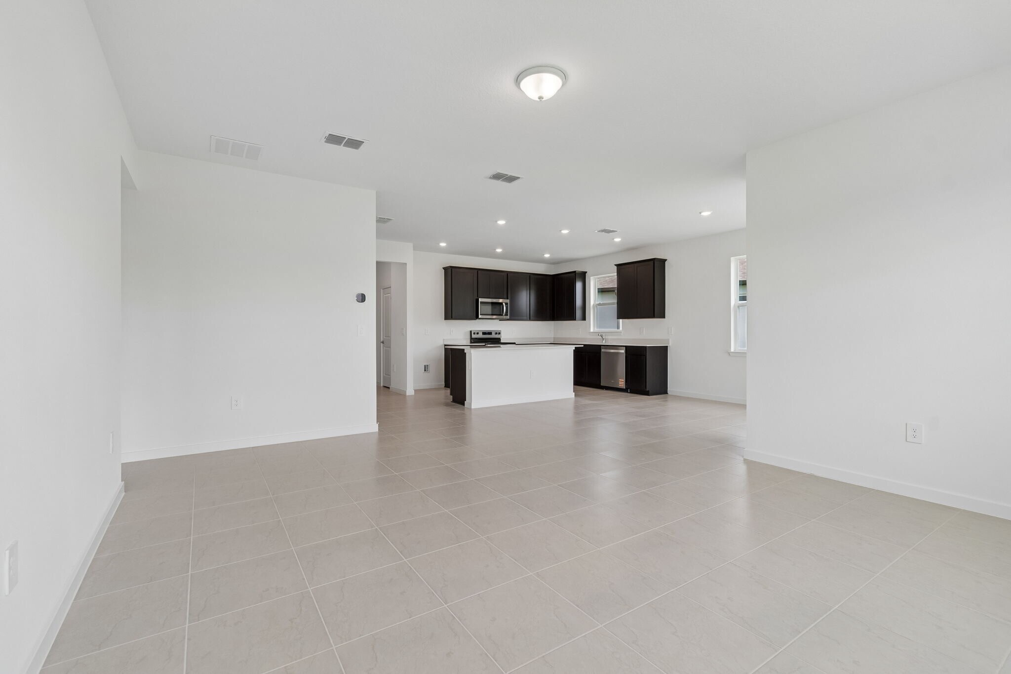 Building Photo - 11243 Sycamore Glen Loop