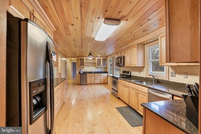 Building Photo - 39362 Rickard Rd