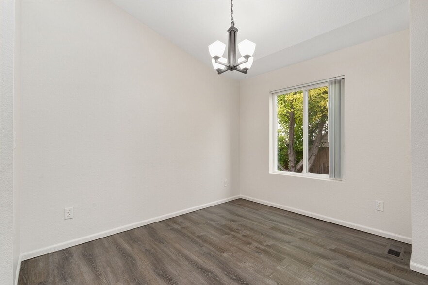 Building Photo - 1803 Fossil Creek Pkwy