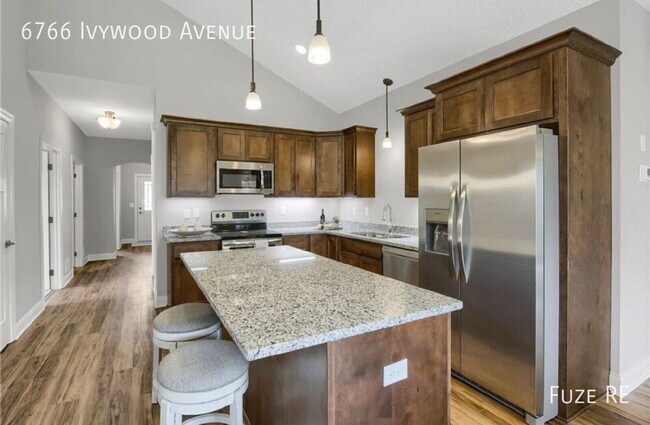 Building Photo - 6766 Ivywood Ave