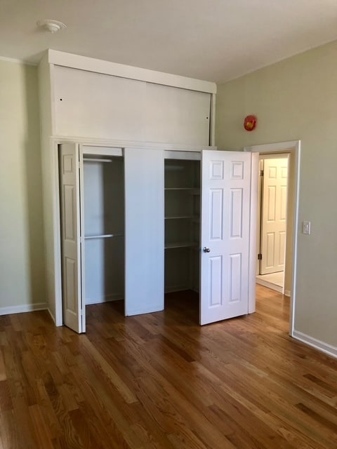 Building Photo - 929 S Laflin St