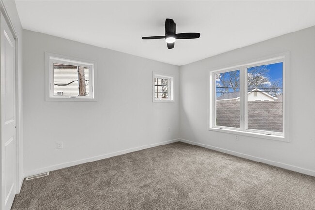 Building Photo - 169 S Union St