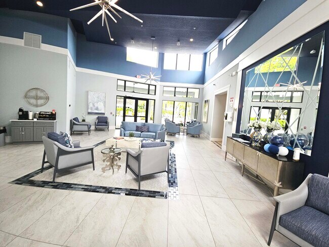 Building Photo - 14747 Cumberland Dr