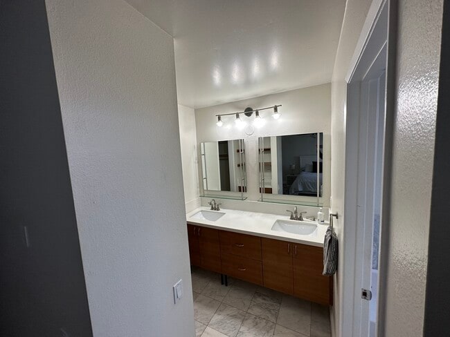 Master Bathroom - 28214 Rey De Copas Ln