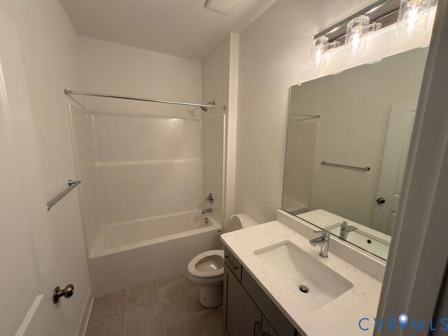 Building Photo - 15349 Sunray Wy