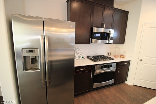 Building Photo - 10086 Emerald Edgewater Ct