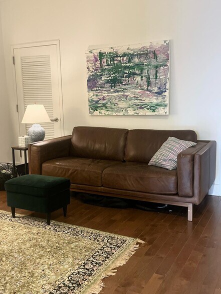 Building Photo - 25 Washington St