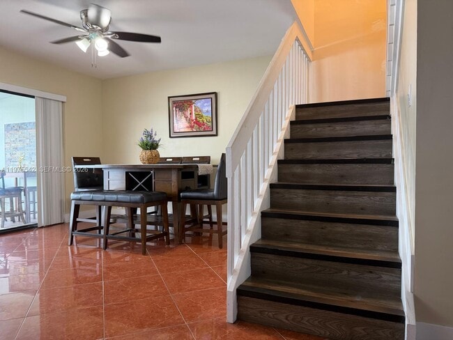 Building Photo - 2603 W 60th Pl