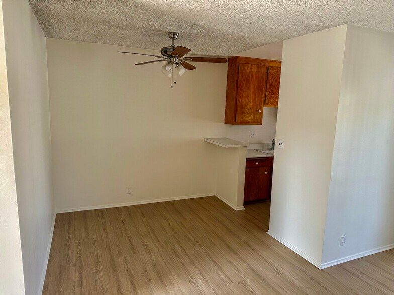 Building Photo - 4350 Troost Ave