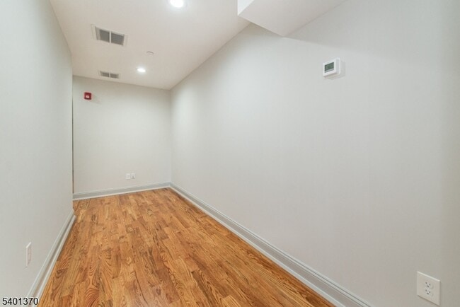 Building Photo - 248 US-46